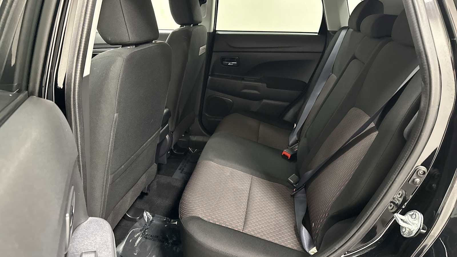 Thumbnail: 2018 Mitsubishi Outlander Sport - 22