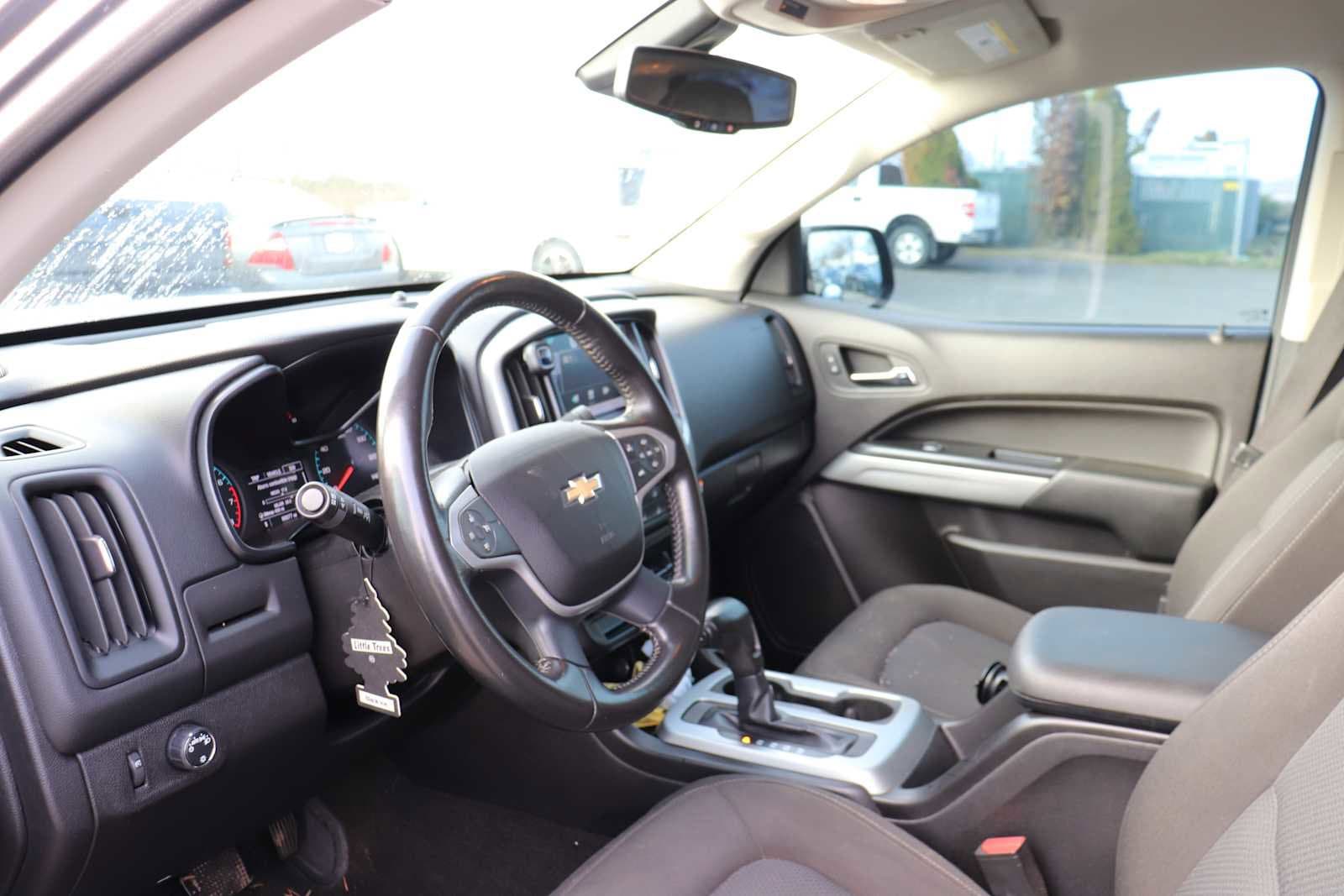 Thumbnail: 2015 Chevrolet Colorado - 10