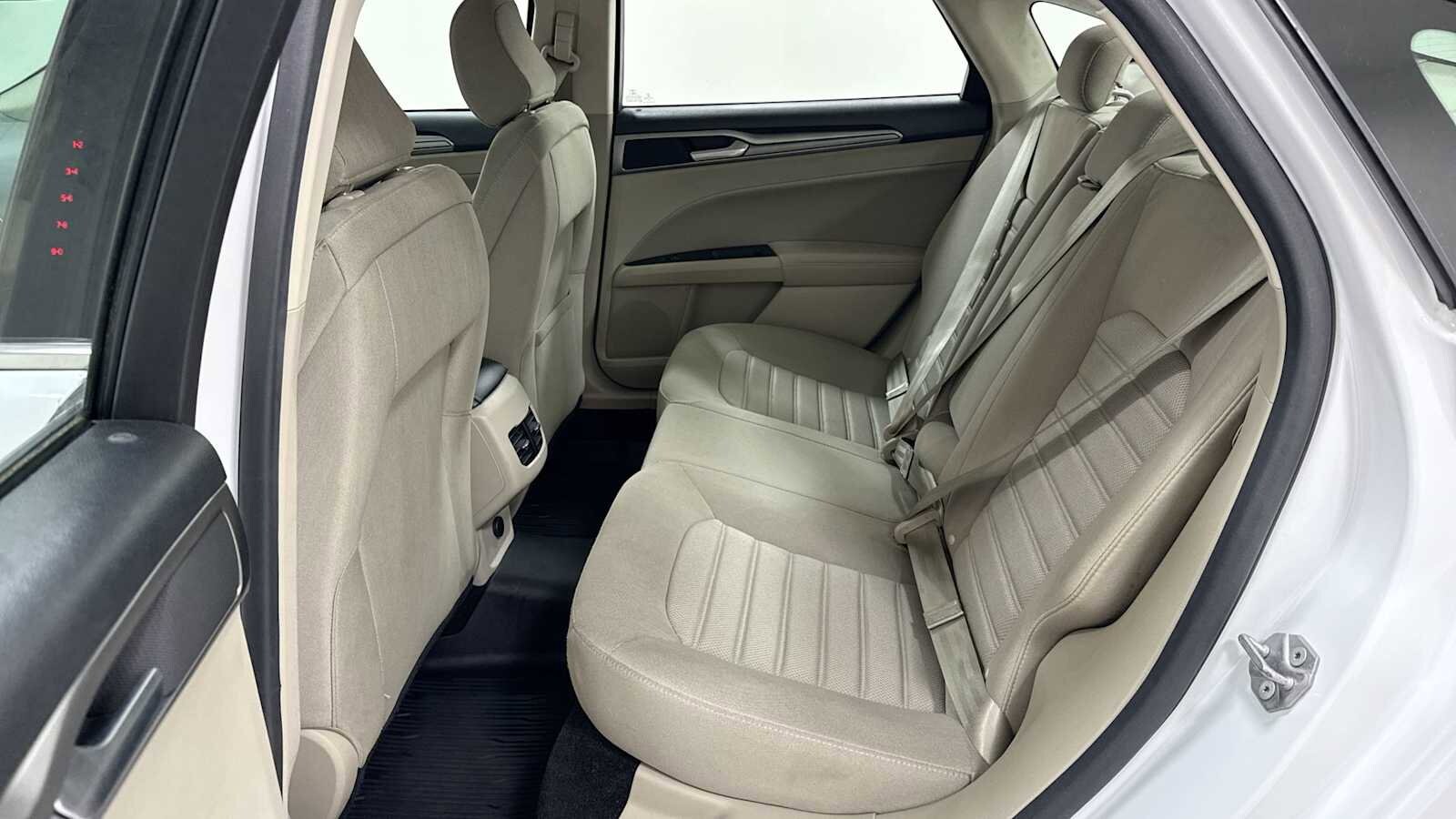 Thumbnail: 2020 Ford Fusion - 23