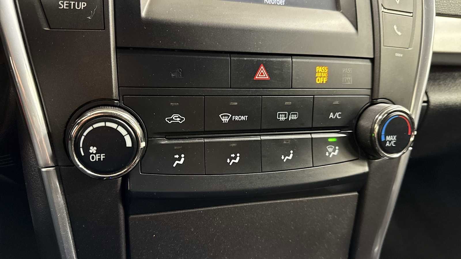 Thumbnail: 2017 Toyota Camry - 20