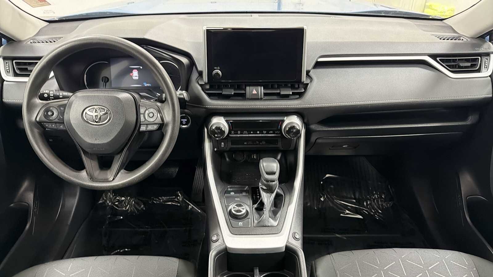 Thumbnail: 2023 Toyota RAV4 - 26