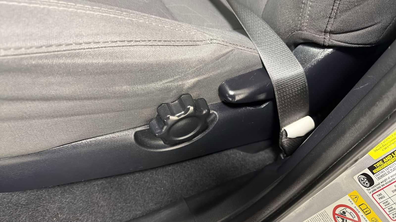 Thumbnail: 2018 Toyota Tacoma - 14