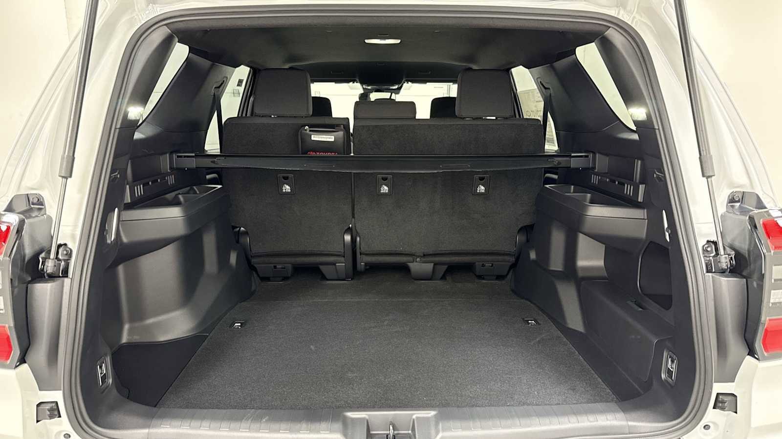 Thumbnail: 2025 Toyota 4Runner - 27