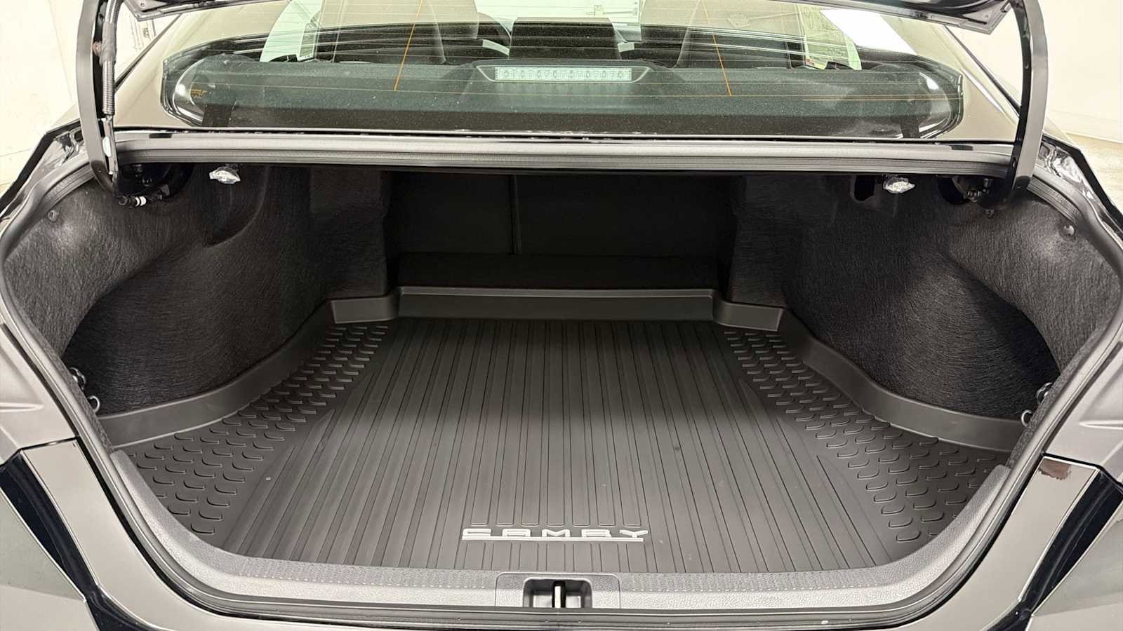 Thumbnail: 2026 Toyota Camry - 28