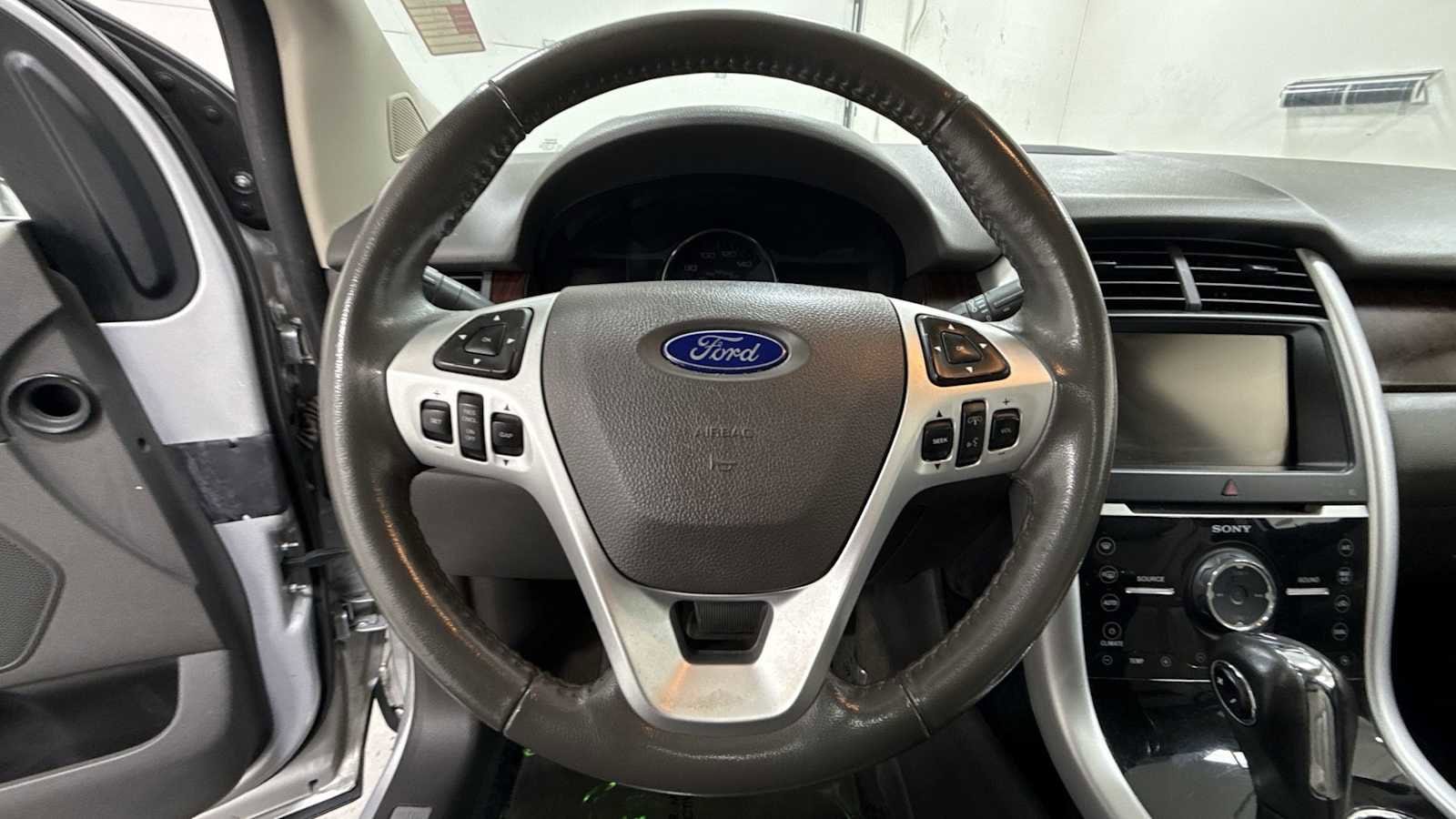 Thumbnail: 2013 Ford Edge - 16