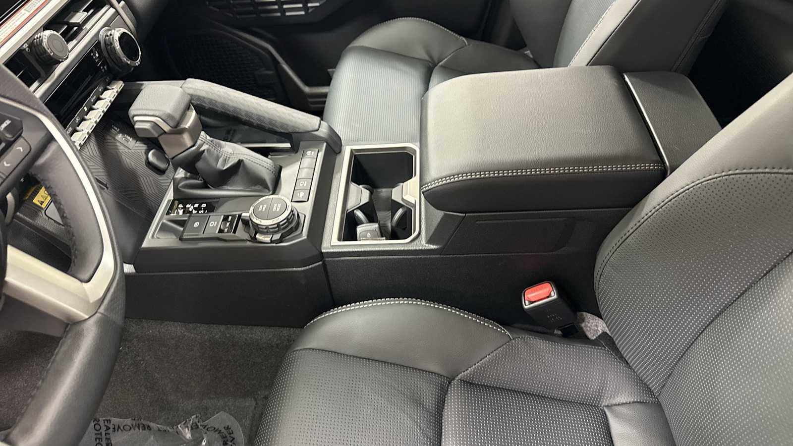 Thumbnail: 2025 Toyota 4Runner - 23