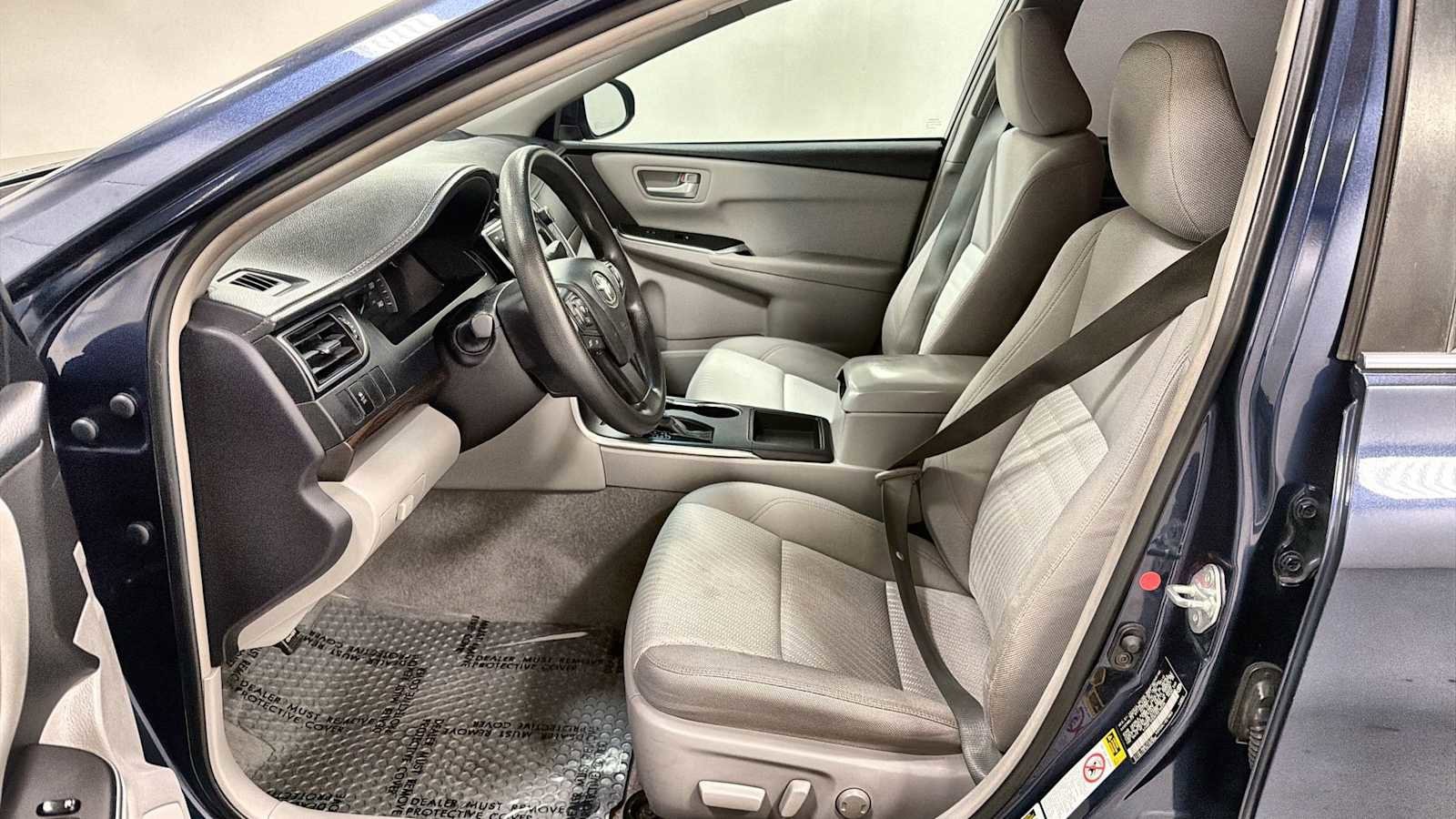 Thumbnail: 2015 Toyota Camry - 13