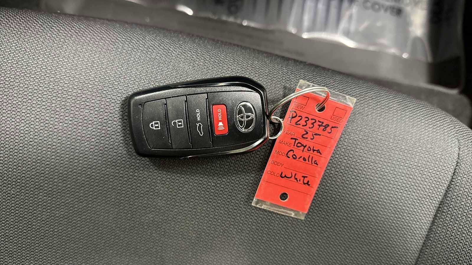 Thumbnail: 2025 Toyota Corolla - 31