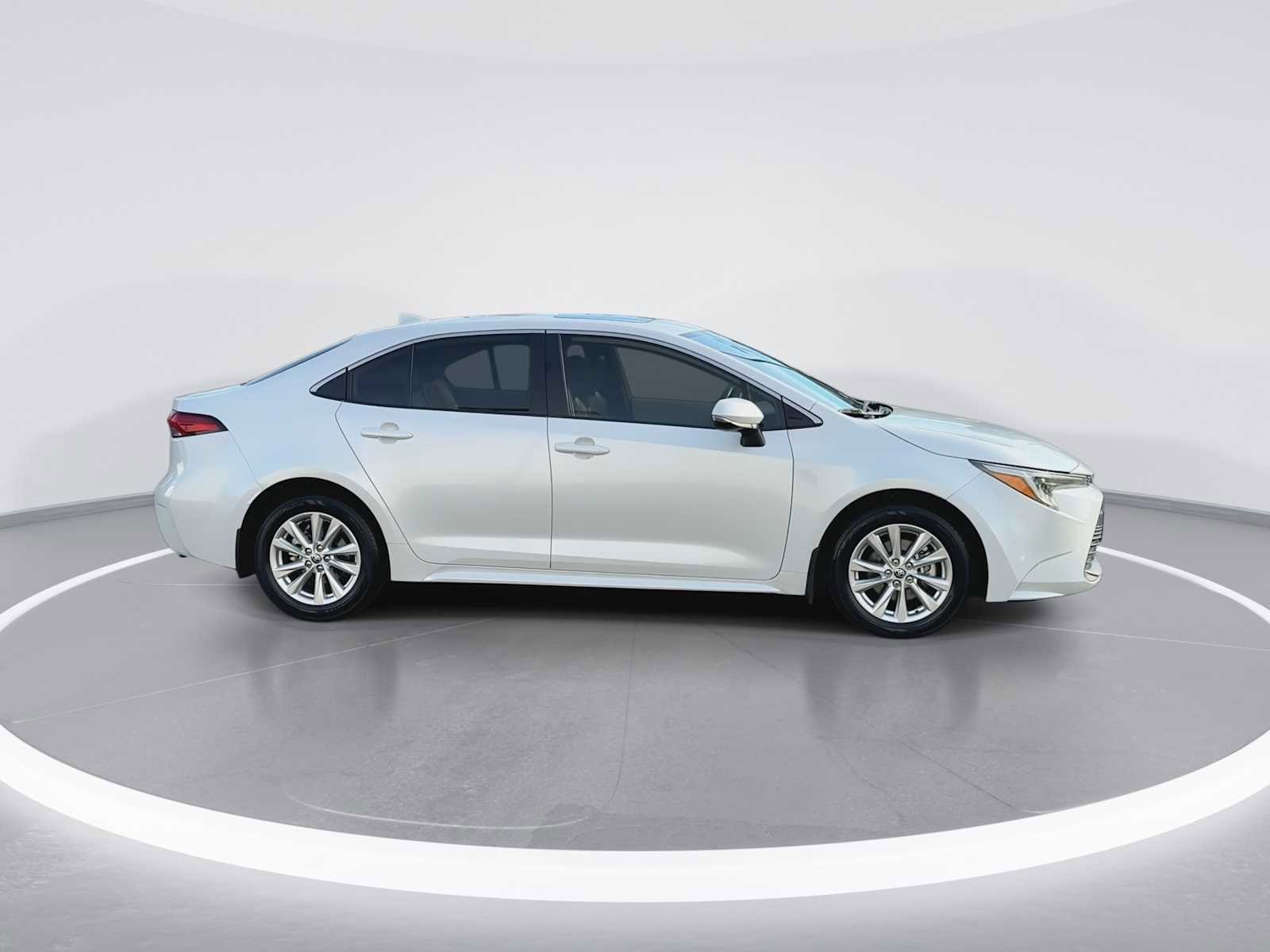 Thumbnail: 2024 Toyota Corolla - 9