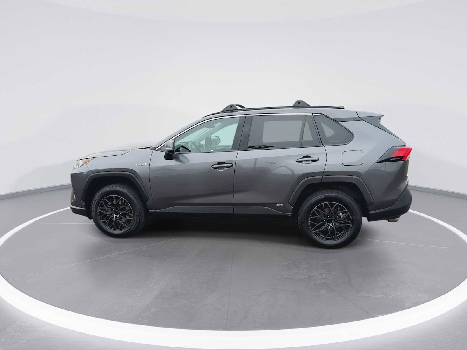 Thumbnail: 2021 Toyota RAV4 - 5