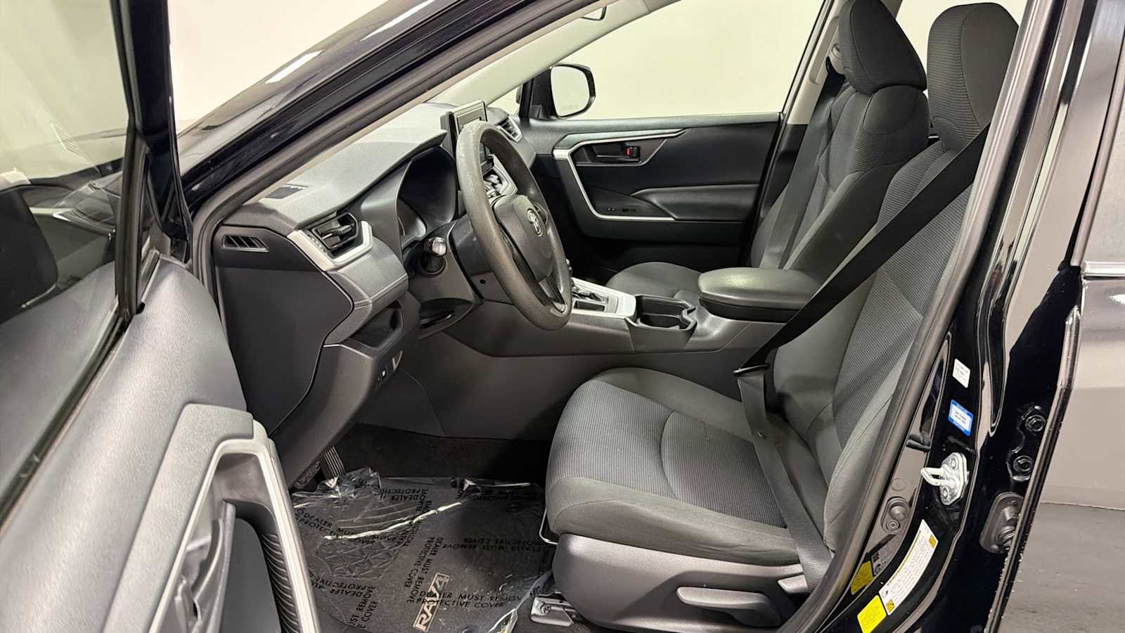 Thumbnail: 2019 Toyota RAV4 - 13