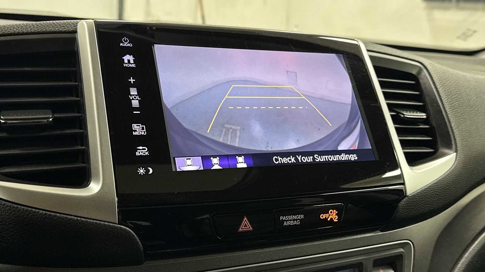 Thumbnail: 2018 Honda Pilot - 19