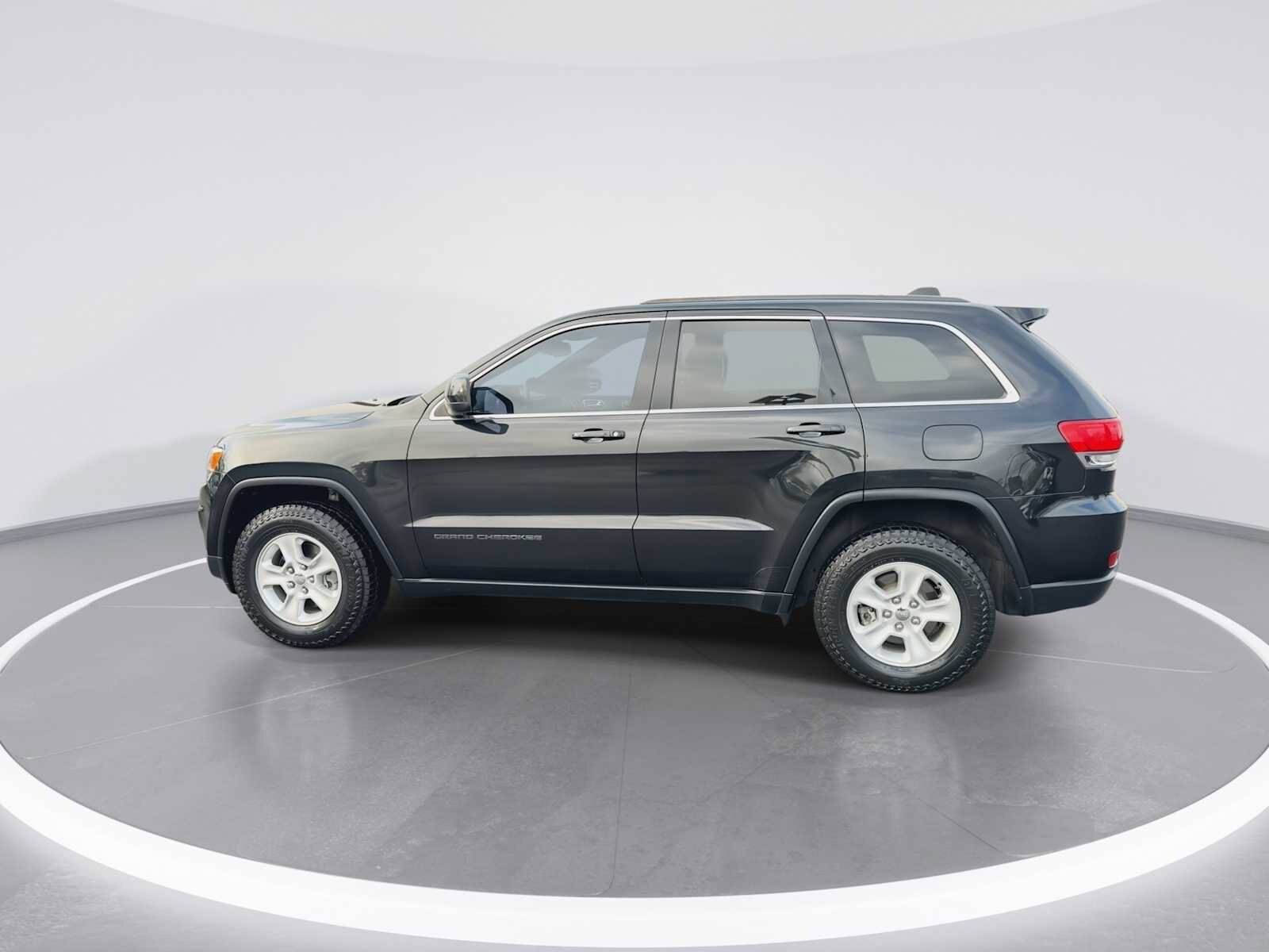 Thumbnail: 2016 Jeep Grand Cherokee - 5