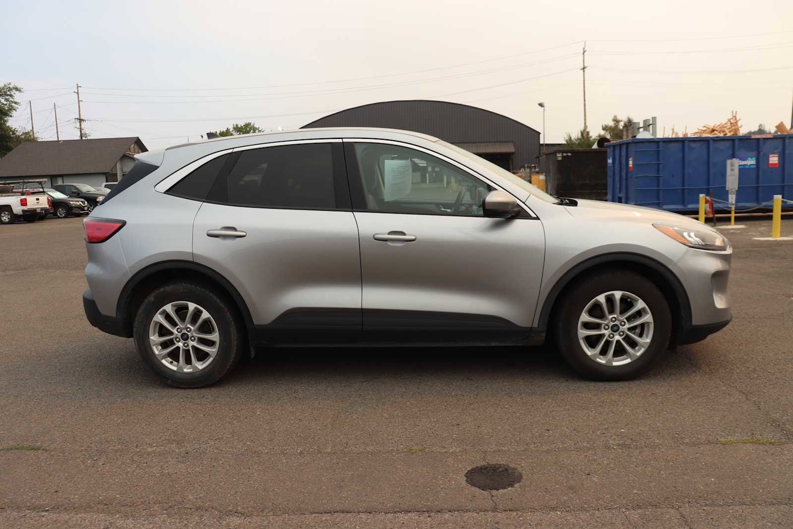 Thumbnail: 2021 Ford Escape - 4