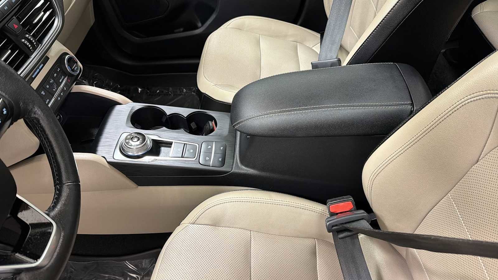 Thumbnail: 2020 Ford Escape - 23