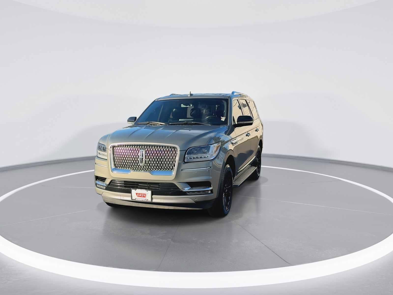 Thumbnail: 2019 Lincoln Navigator - 3