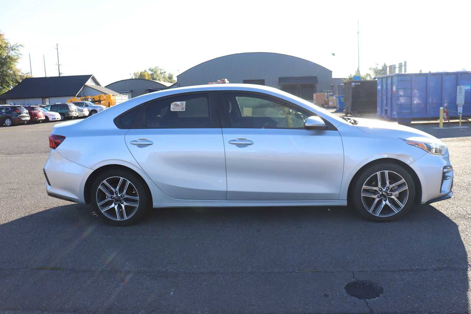 2019 Kia Forte S photo 3