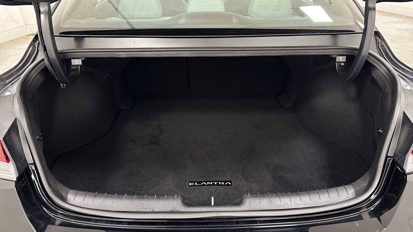 Thumbnail: 2025 Hyundai Elantra - 28