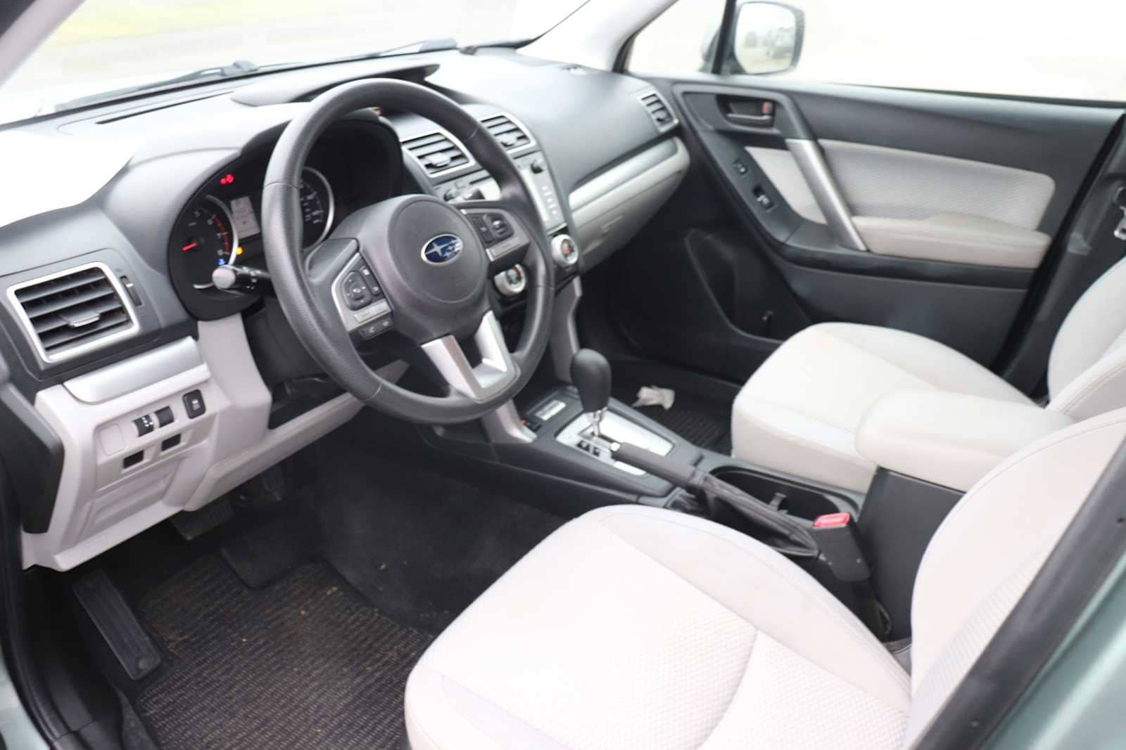 Thumbnail: 2017 Subaru Forester - 10