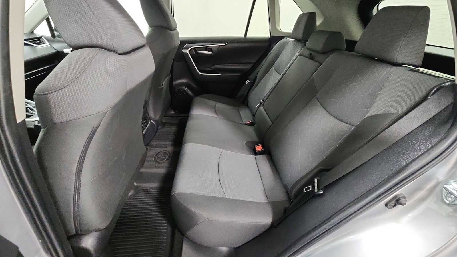 Thumbnail: 2025 Toyota RAV4 - 24