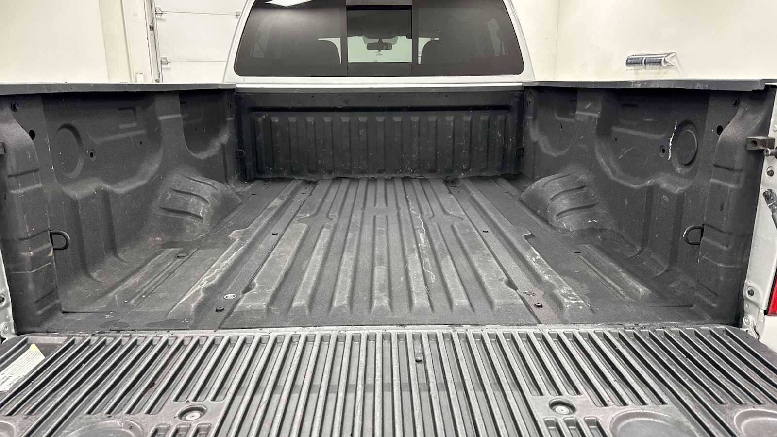 Thumbnail: 2019 Nissan Titan - 27