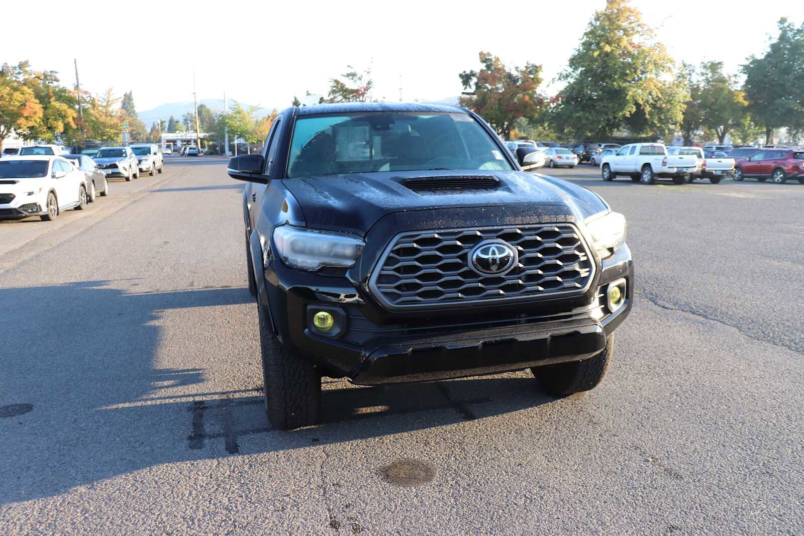 2021 Toyota Tacoma TRD Sport V6 photo 3