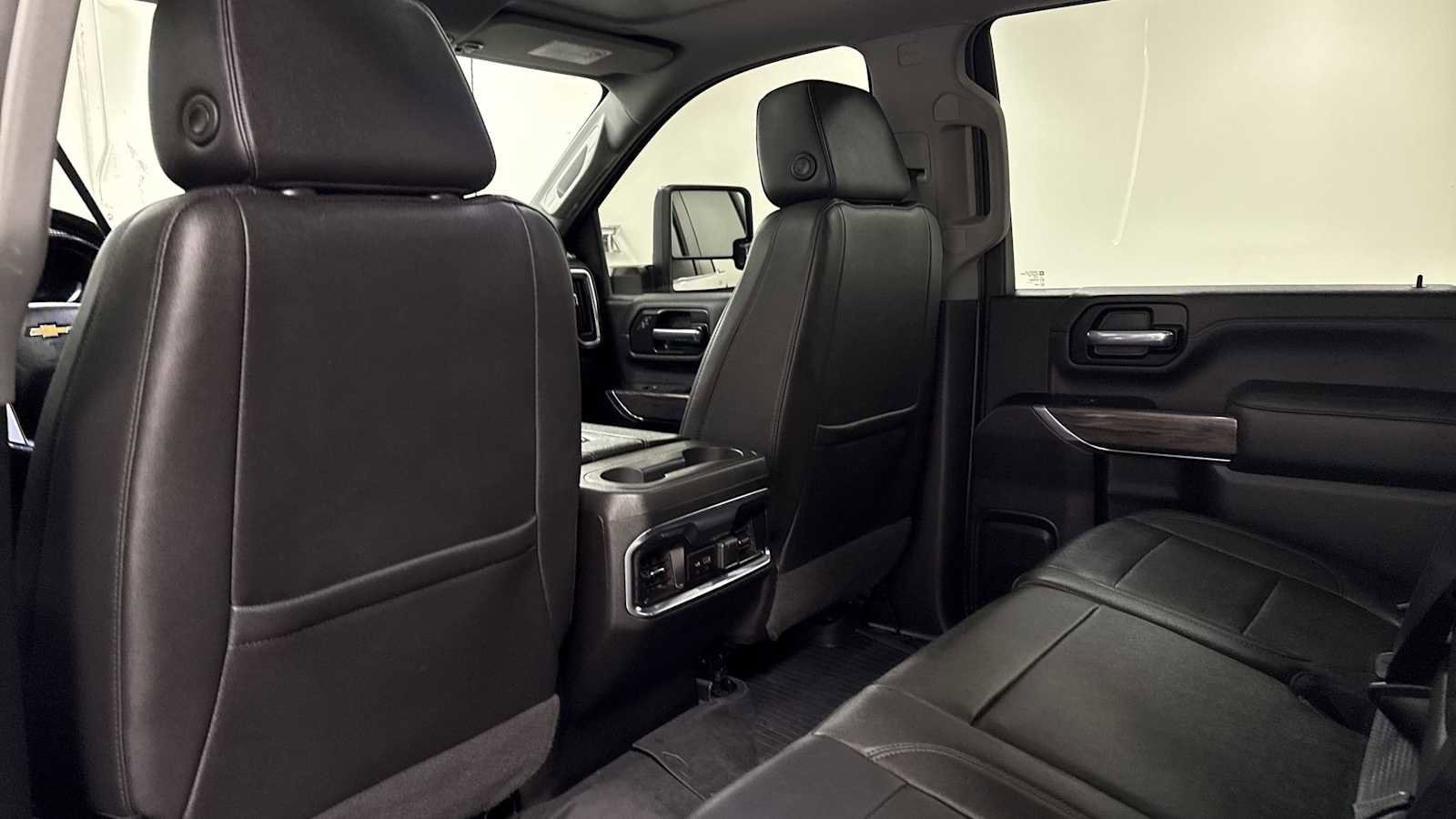 Thumbnail: 2022 Chevrolet Silverado 2500 - 26