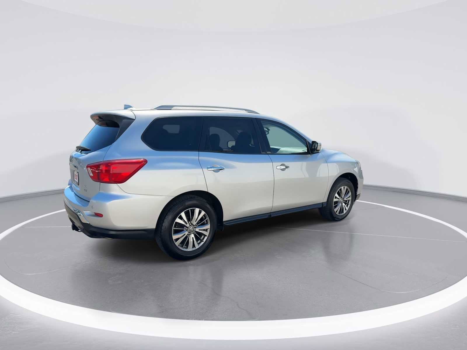 Thumbnail: 2019 Nissan Pathfinder - 8