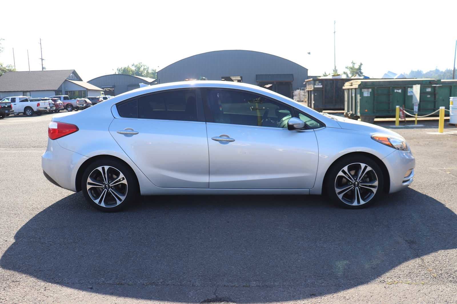 2016 Kia Forte EX 4