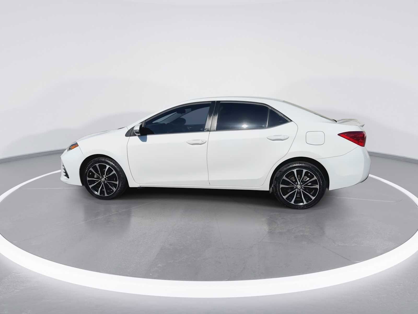Thumbnail: 2019 Toyota Corolla - 5