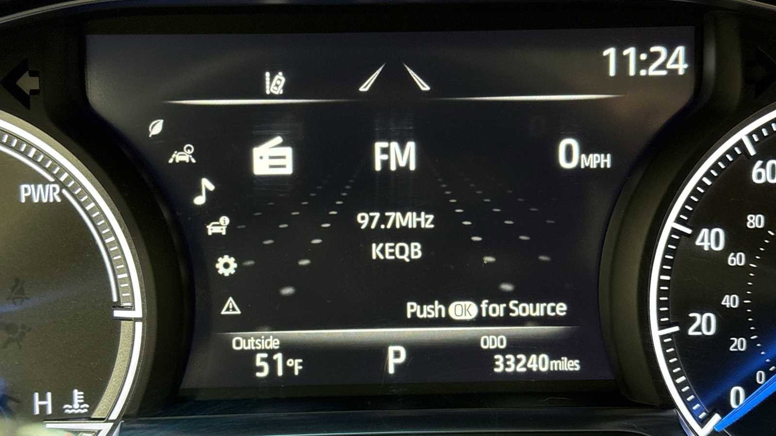 Thumbnail: 2023 Toyota Venza - 17