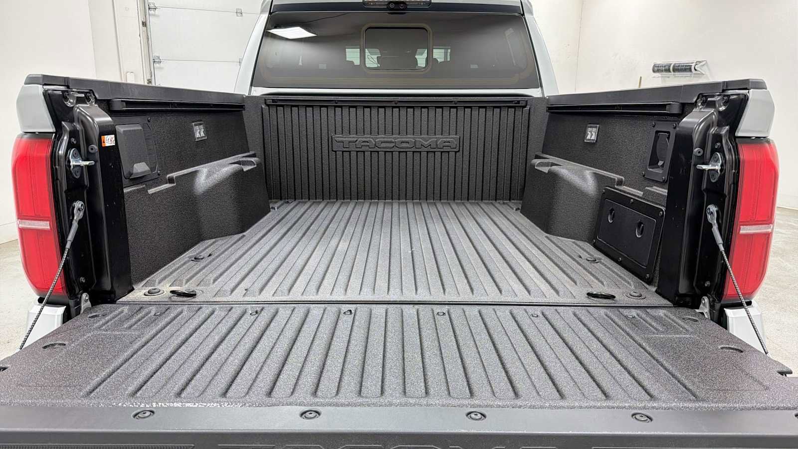 2026 Toyota Tacoma TRD Sport - Photo 29