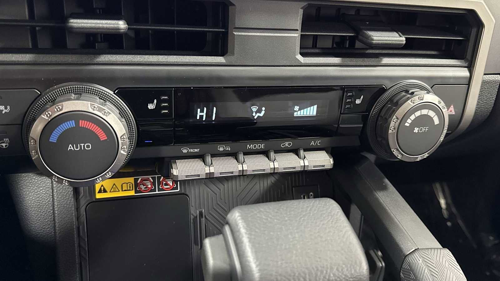 Thumbnail: 2025 Toyota 4Runner - 21