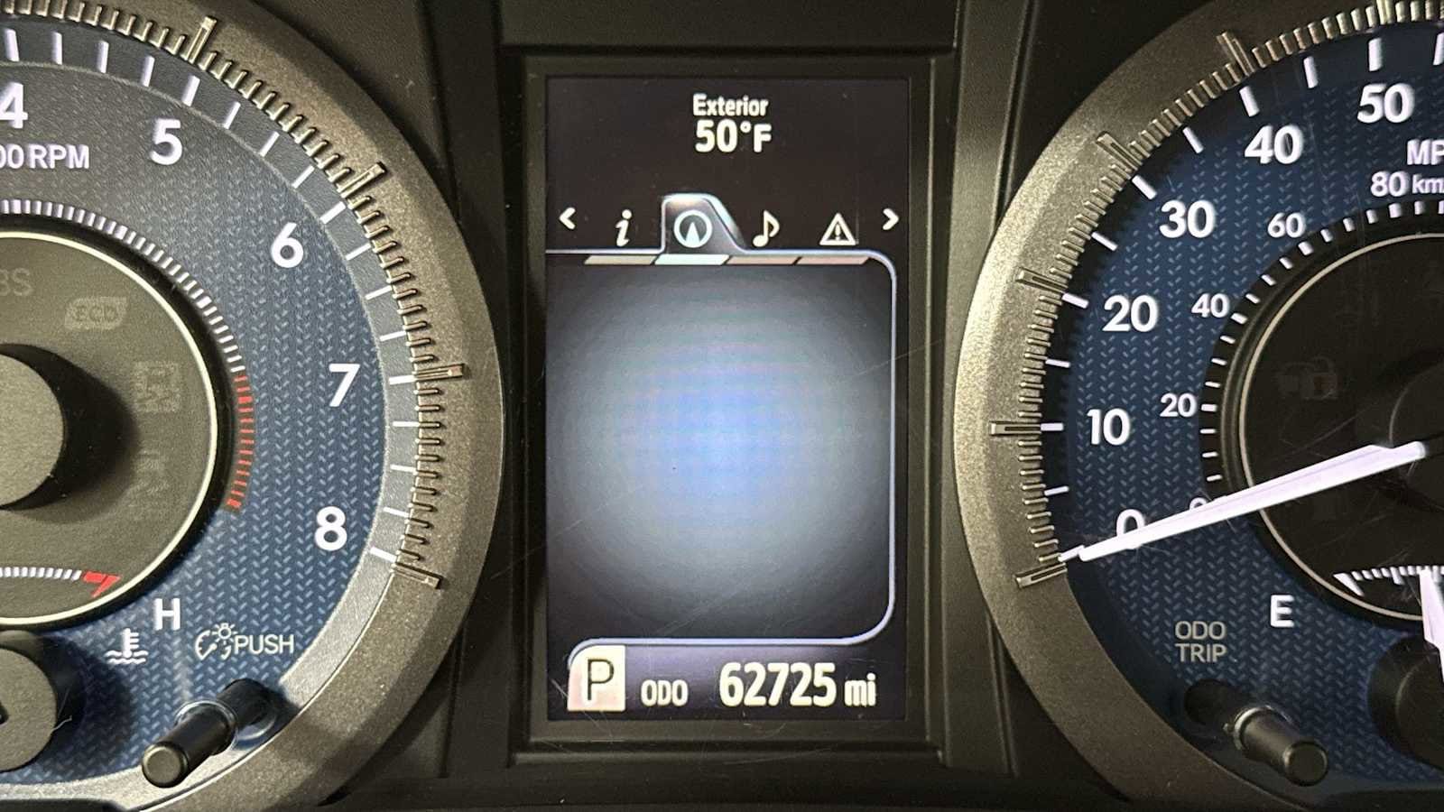 Thumbnail: 2017 Toyota Sienna - 17