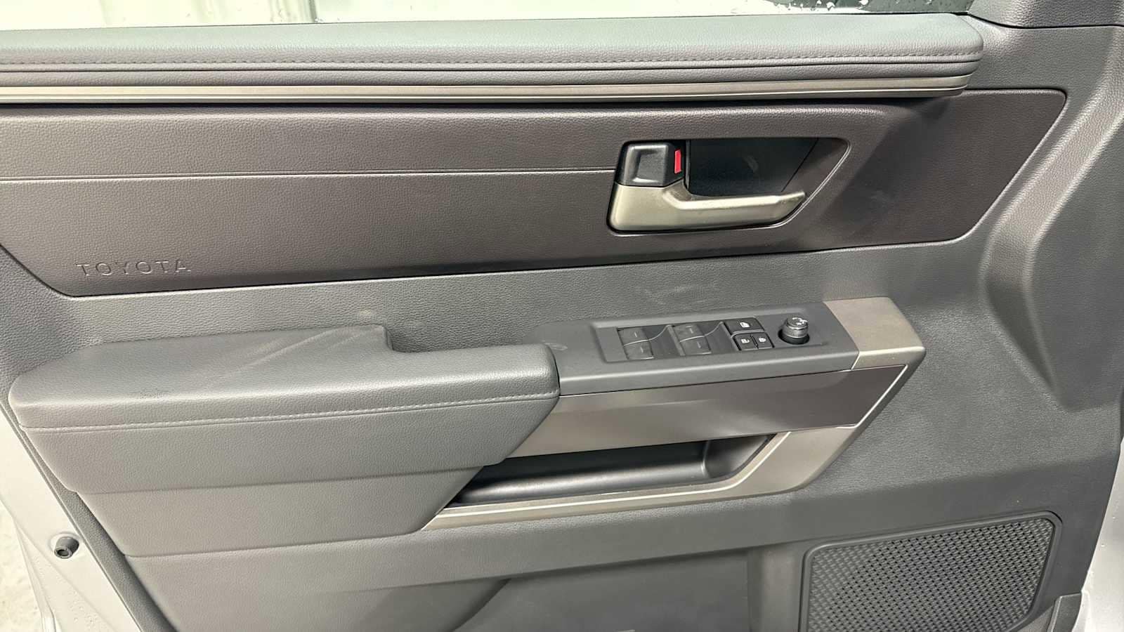 Thumbnail: 2025 Toyota Tundra - 15