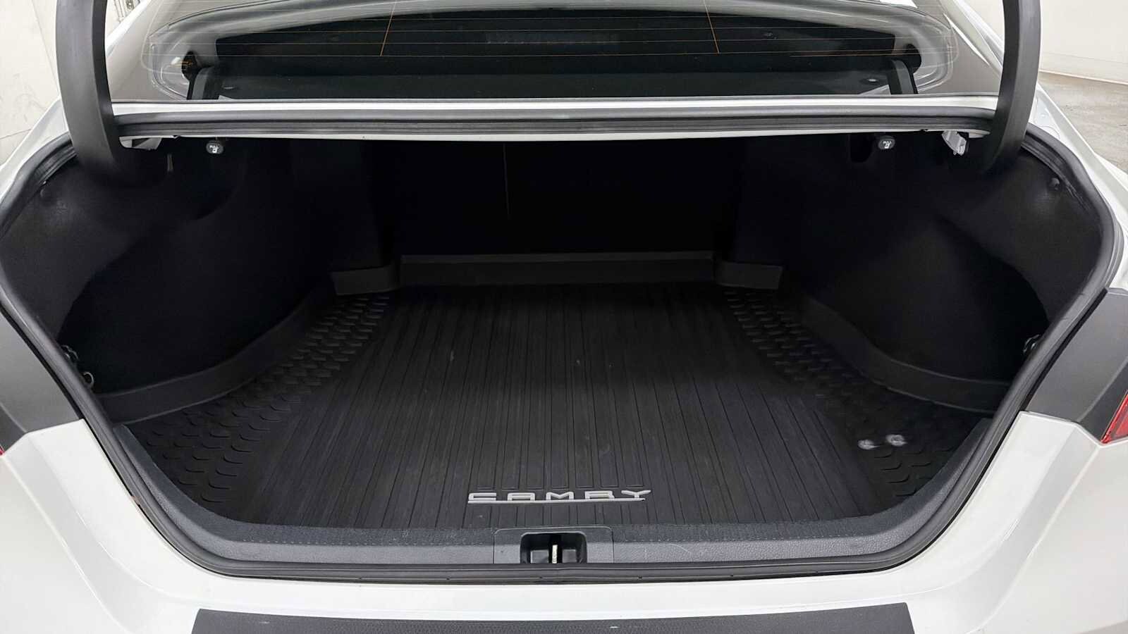 Thumbnail: 2020 Toyota Camry - 26