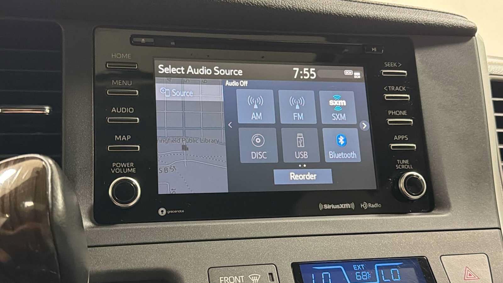 Thumbnail: 2020 Toyota Sienna - 18