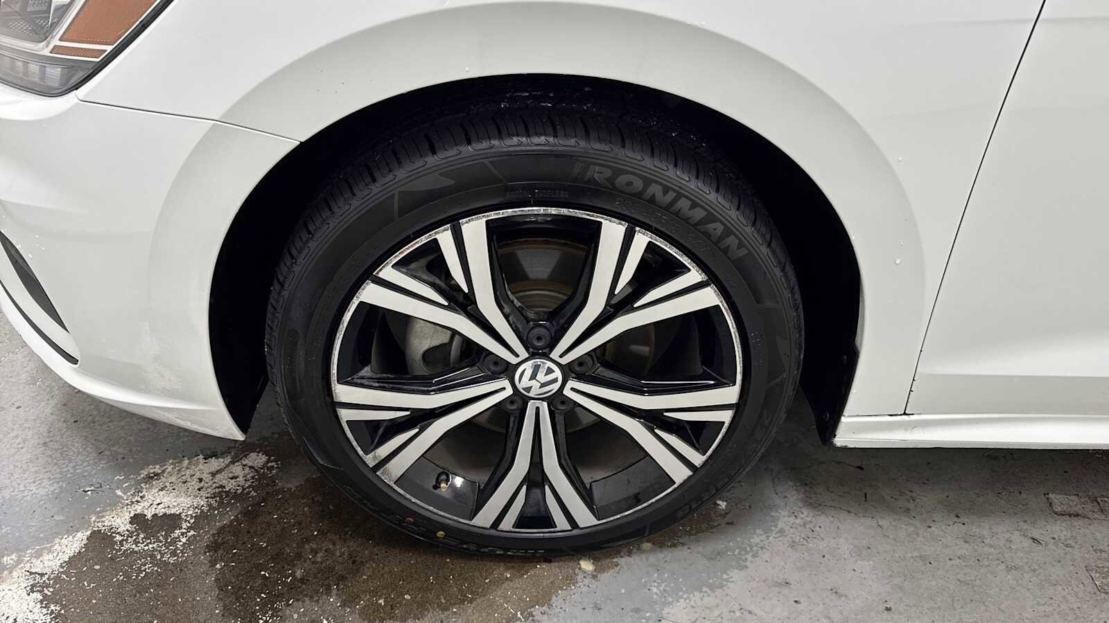 Thumbnail: 2021 Volkswagen Passat - 10