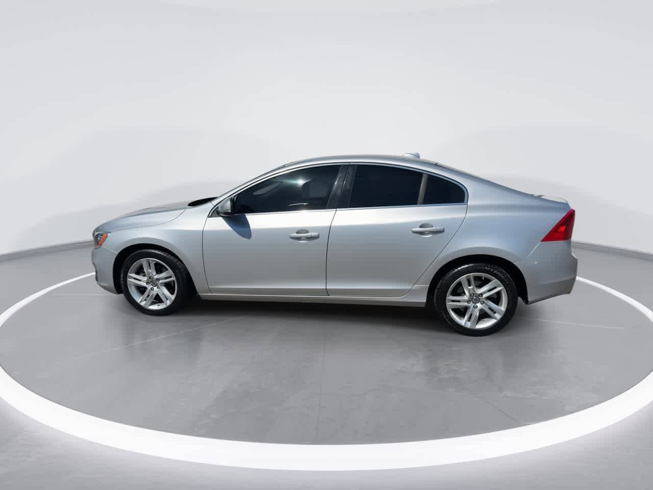 Thumbnail: 2015 Volvo S60 - 5