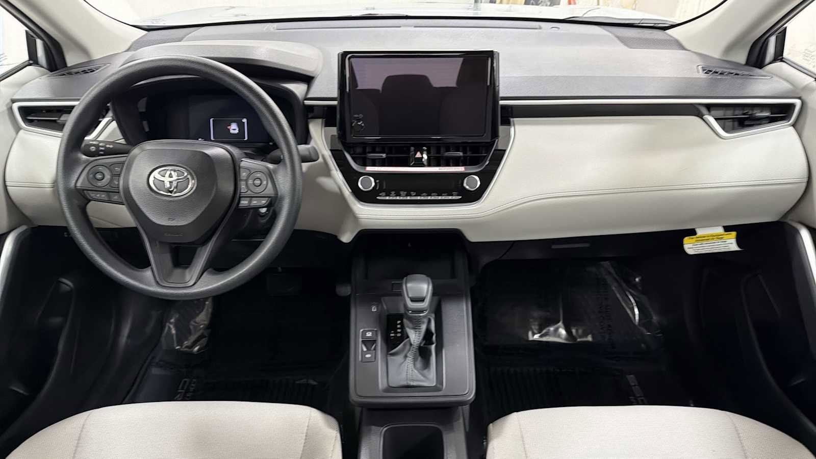 Thumbnail: 2026 Toyota Corolla Cross - 26