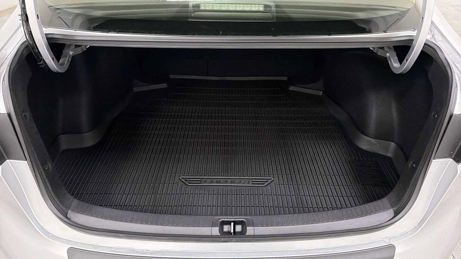 Thumbnail: 2024 Toyota Corolla - 28