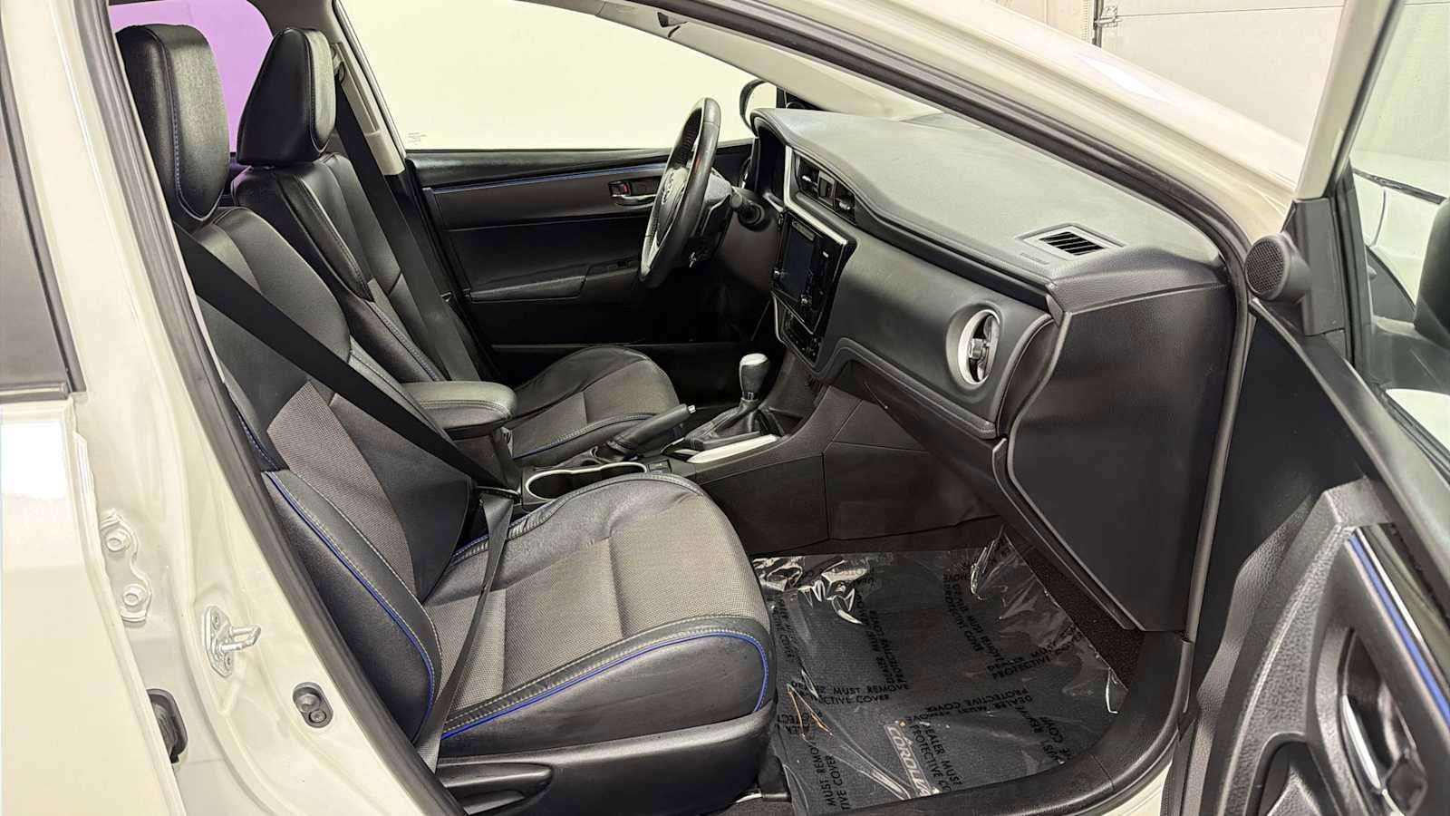 Thumbnail: 2017 Toyota Corolla - 29