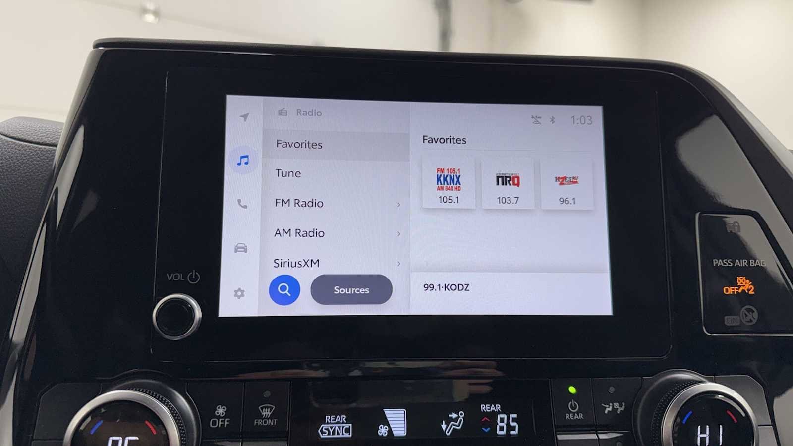 Thumbnail: 2023 Toyota Highlander - 18