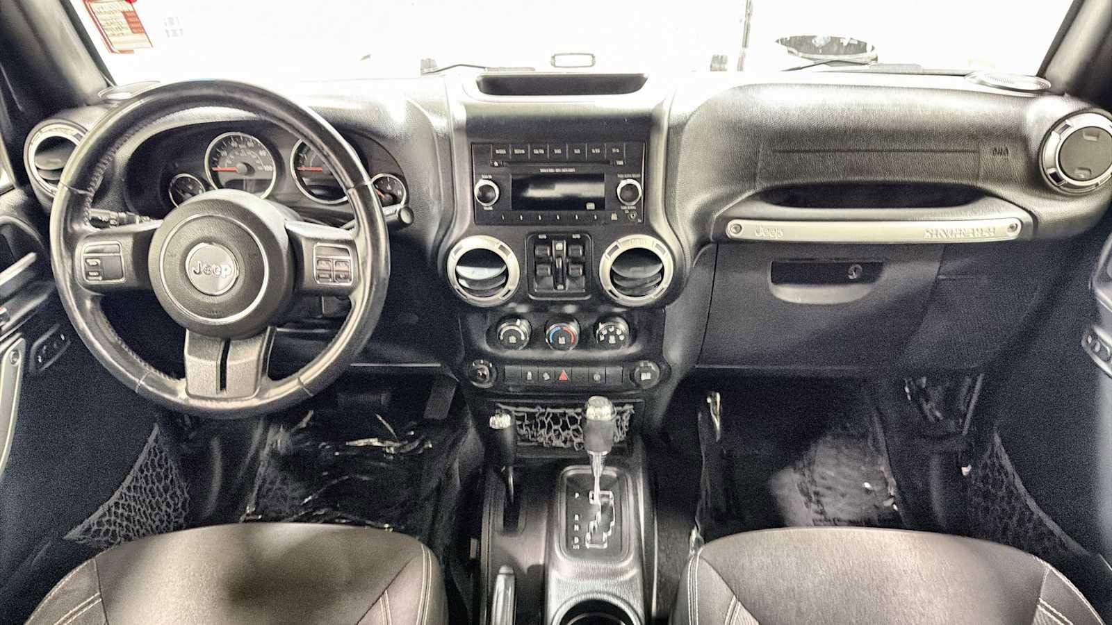 Thumbnail: 2015 Jeep Wrangler - 23