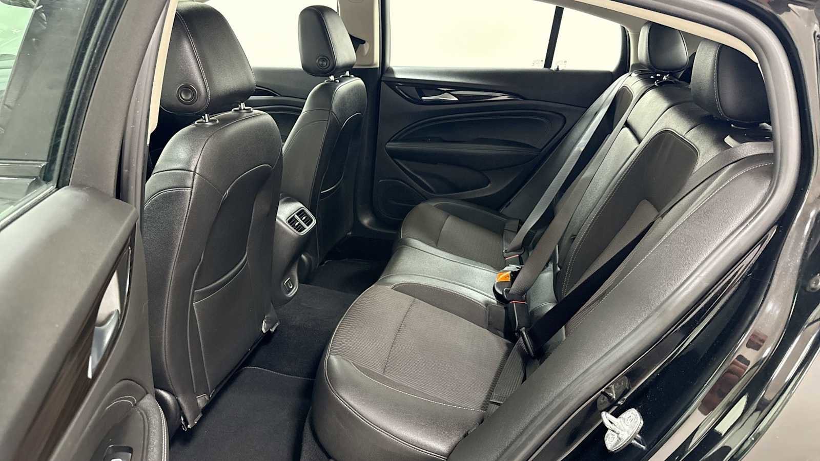 Thumbnail: 2019 Buick Regal - 25