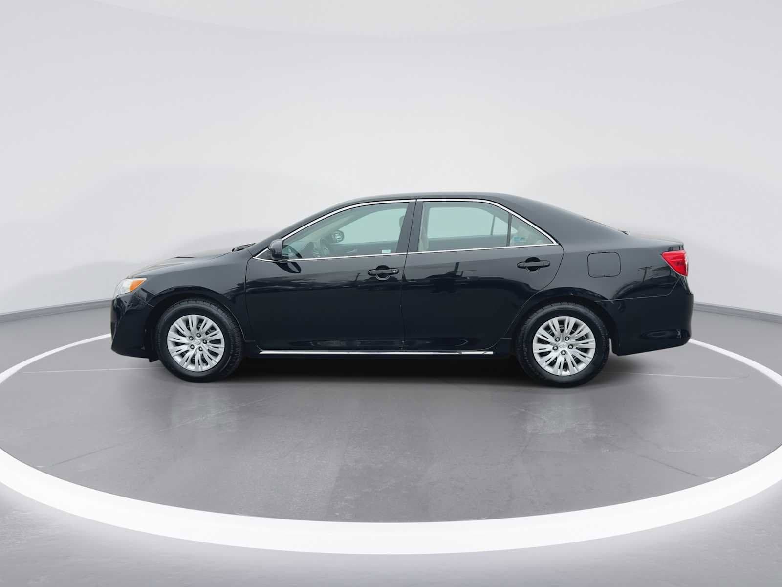 Thumbnail: 2012 Toyota Camry - 5