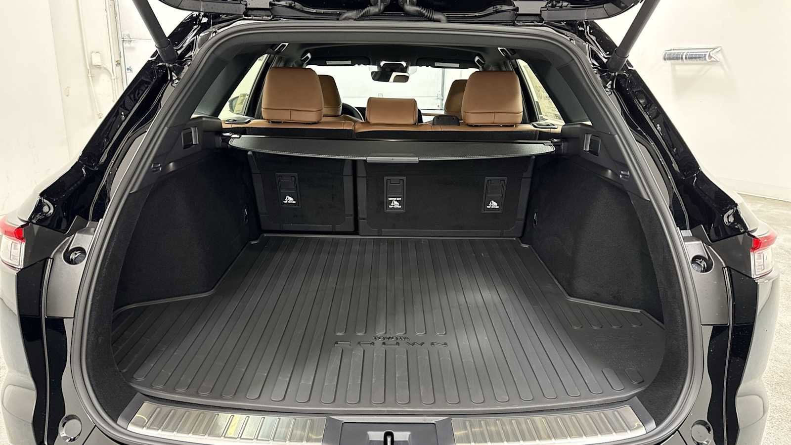 Thumbnail: 2026 Toyota Crown Signia - 27