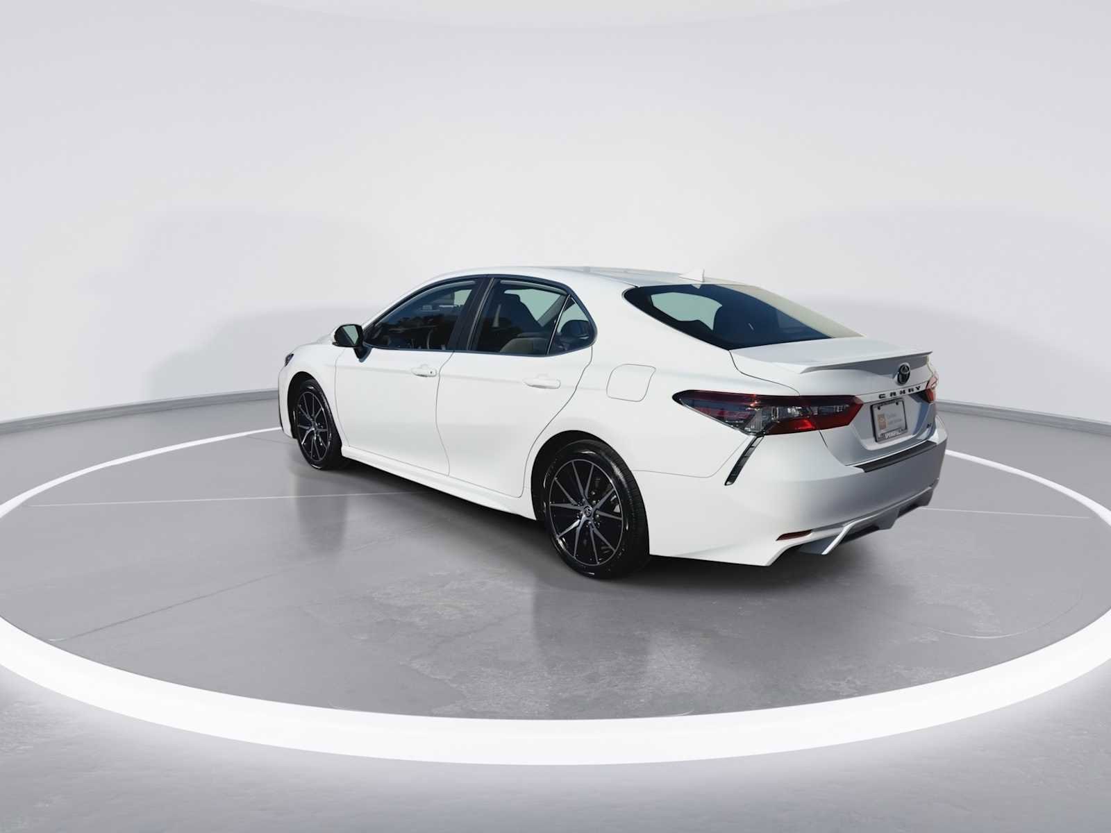Thumbnail: 2023 Toyota Camry - 6