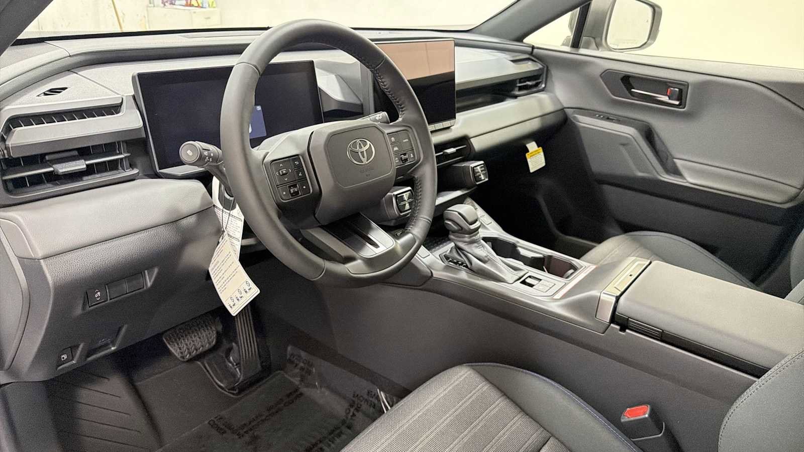 Thumbnail: 2026 Toyota RAV4 - 12