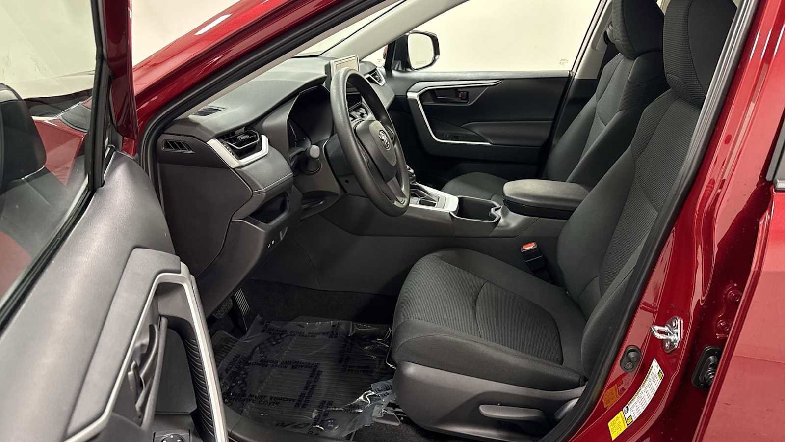 Thumbnail: 2025 Toyota RAV4 - 13